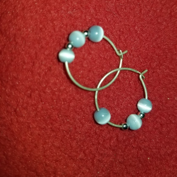 Earrings - Picture 4 of 4